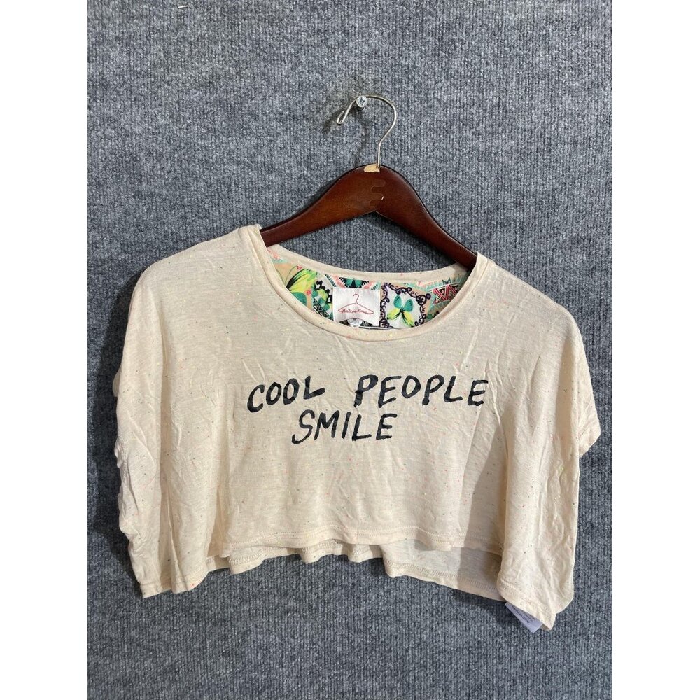 Native Rose Shirt Womens Small Beige Cool People Smile Cropped Graphic Tee Top